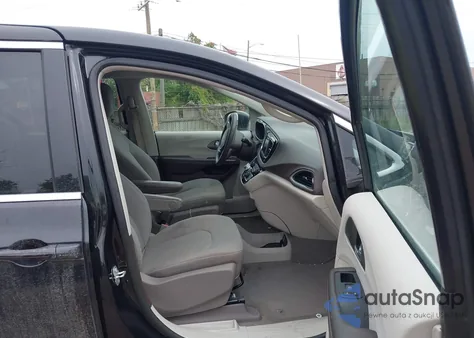 2021 Chrysler Voyager Lx из США, поврежденный, VIN 2C4RC1CG7MR519717